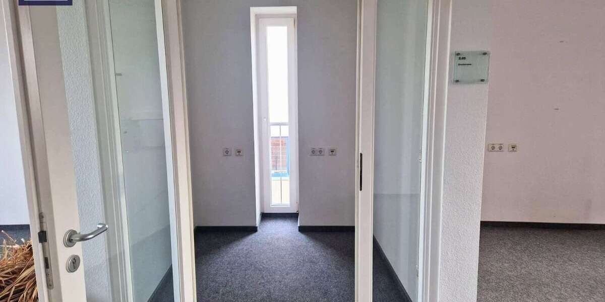 444 qm helle und geräumige Gewerbefläche im 1. OG 10 zimmer