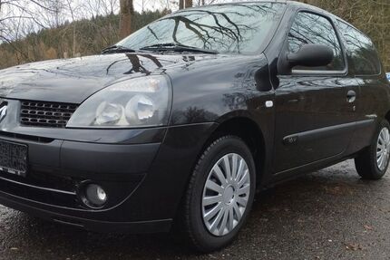 Renault Clio 105.000 km 2.299 € Zschopau 09405