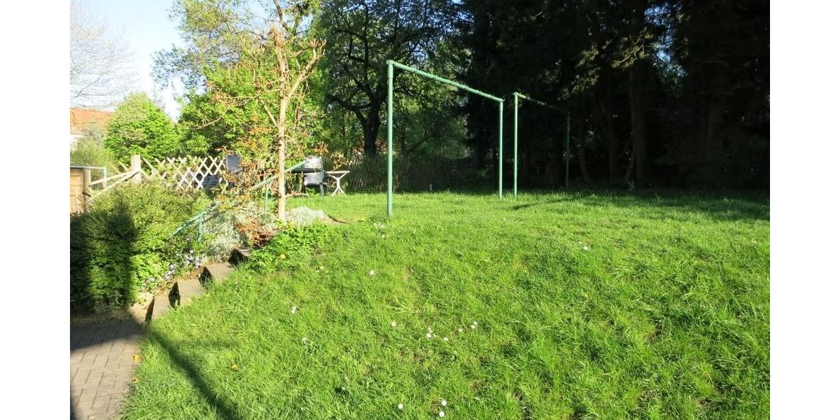 JETZT in EIGENTUM investieren! Wohnung mit Balkon und Tageslicht-Bad in der 1. Etage! 3 zimmer