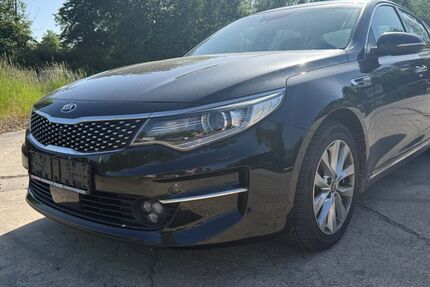 Kia Optima 141.903 km 9.999 &euro; Chemnitz 09114