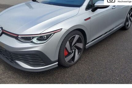 VW Golf 15.647 km 31.930 € Chemnitz 09113