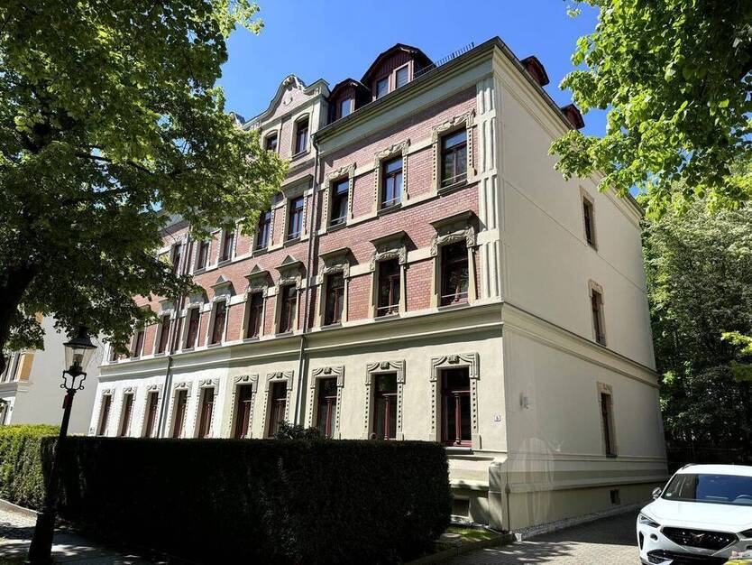 Schloßchemnitz: Vermietete 2-RaumWohnung mit Balkon + Stellplatz, Nähe Küchwald!