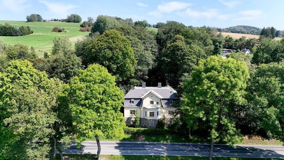 Haus zum Kaufen in Schlettau 298.000 € 278 m²