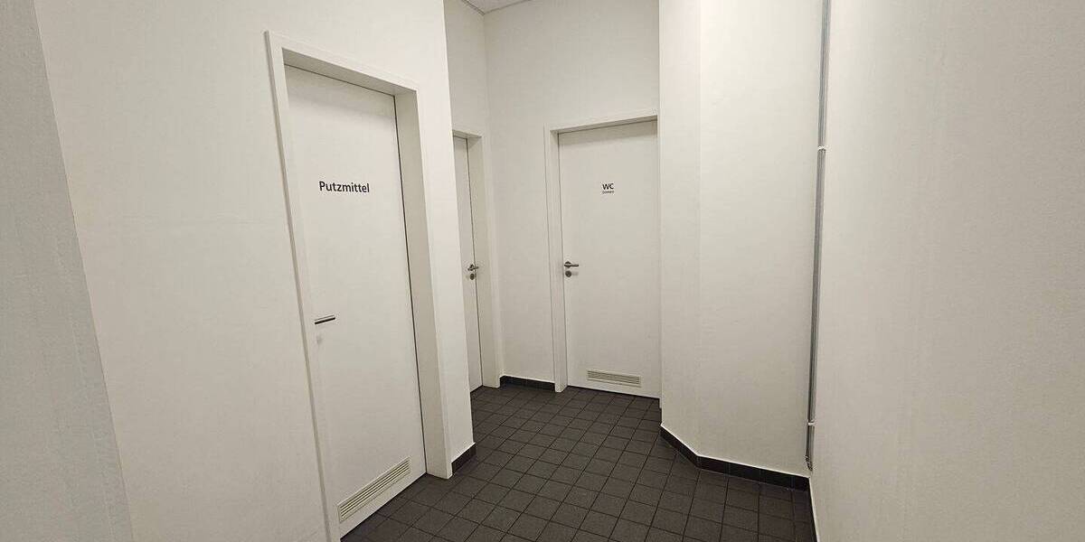 Gewerbeobjekt Chemnitz Sonnenberg - 6 Zimmer, 3.000&euro; | Angebot:26257347