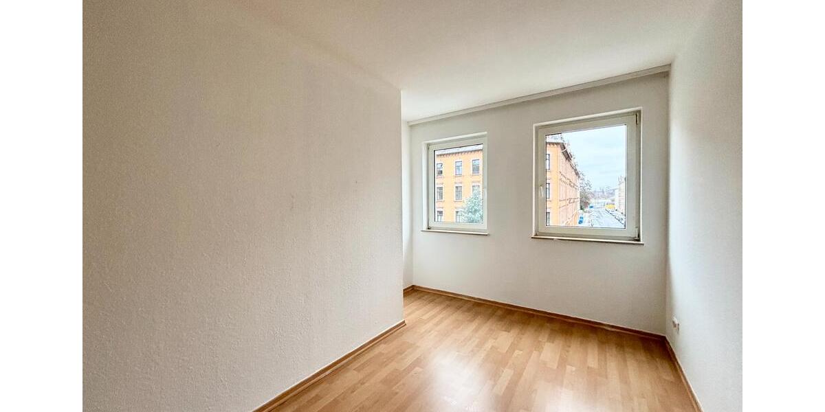 Etagenwohnung Chemnitz Altendorf - 4 Zimmer, 92 m&sup2;, 475&euro; | Angebot:23783976