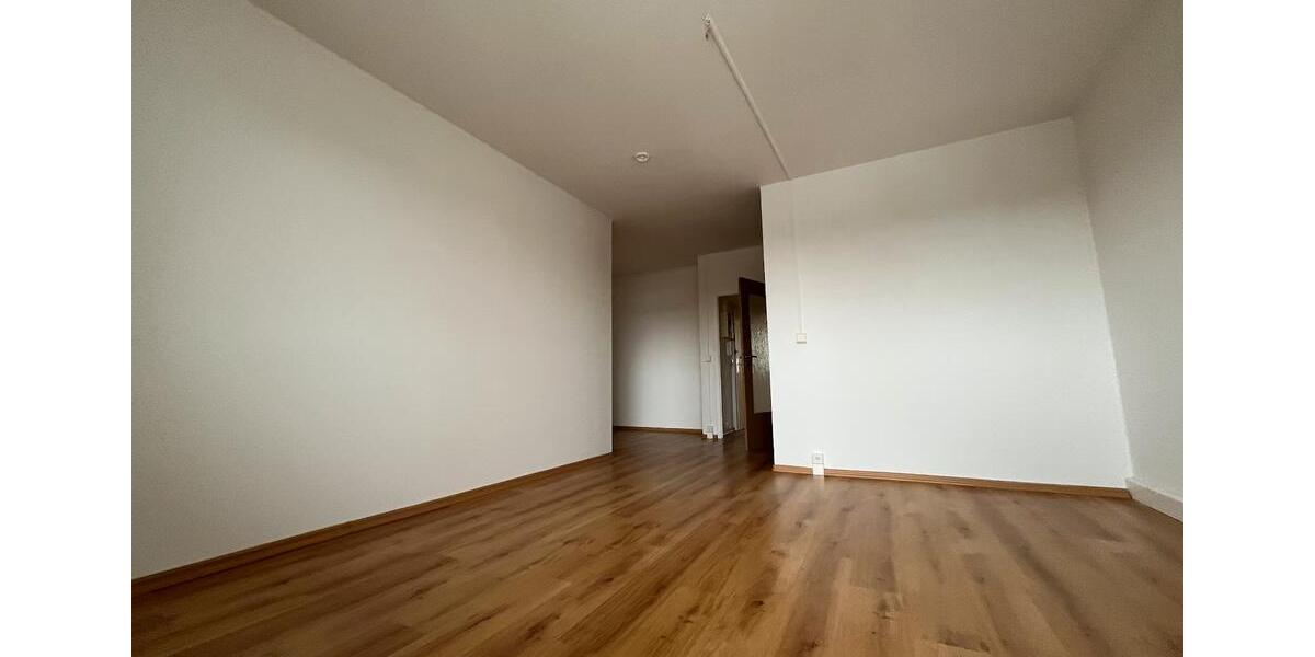 Dachgeschoßwohnung Chemnitz Helbersdorf - 3 Zimmer, 55 m&sup2;, 280&euro; | Angebot:26545945