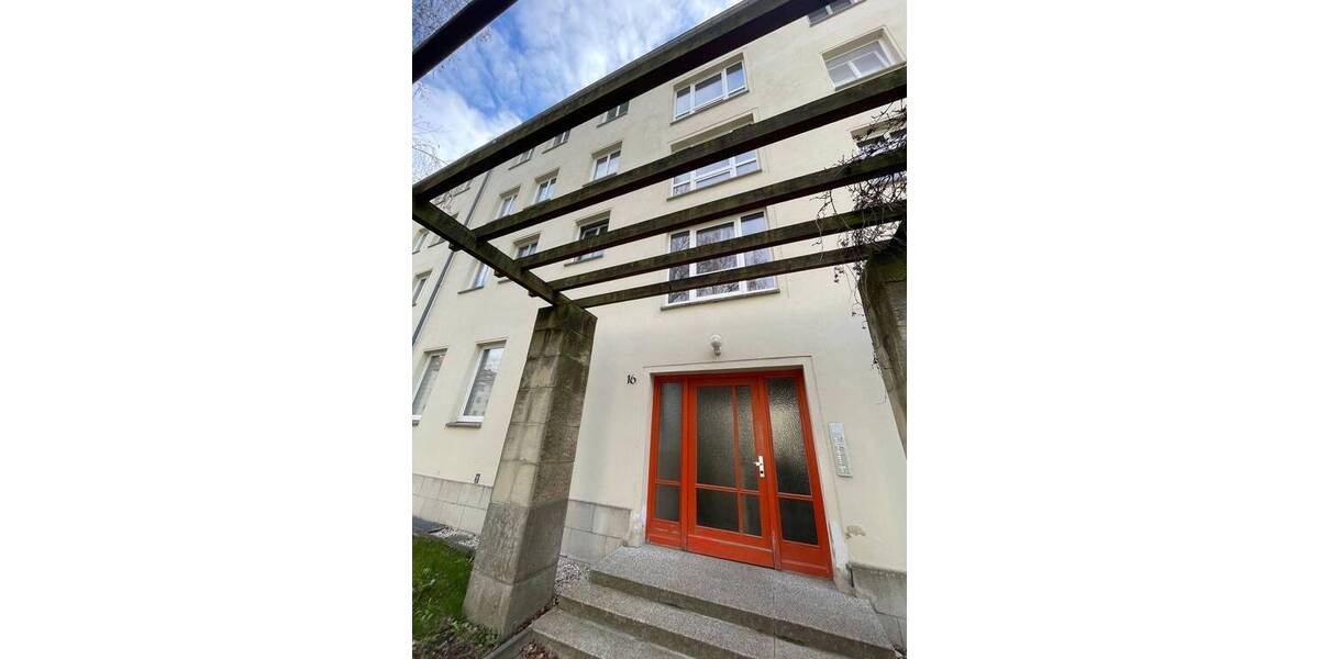 Zimmer Chemnitz Lutherviertel - 1 Zimmer, 28 m&sup2;, 170&euro; | Angebot:25970872