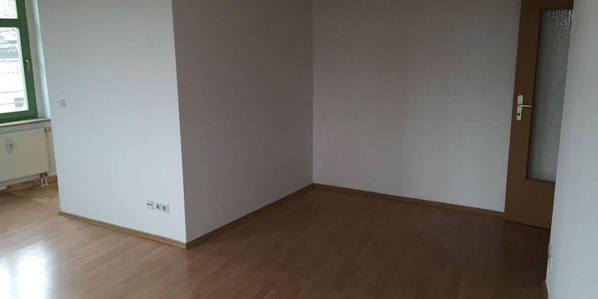 Etagenwohnung Chemnitz Schloßchemnitz - 3 Zimmer, 65 m&sup2;, 366&euro; | Angebot:26345545