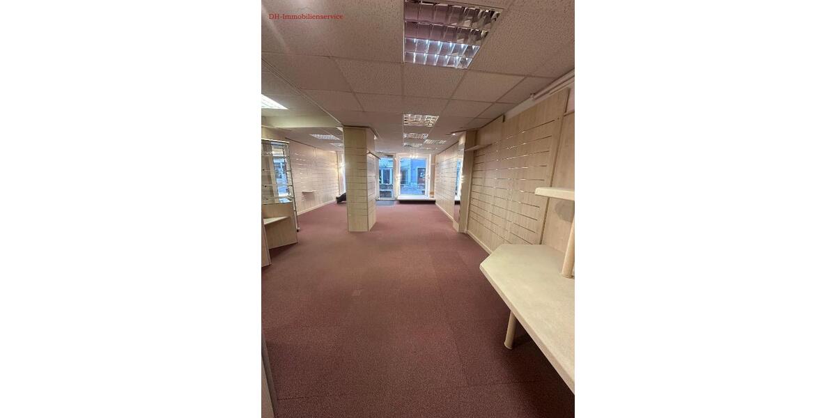 Vielseitige Ladenfläche mit Schaufensterfront in zentraler Lage von Glauchau zimmer