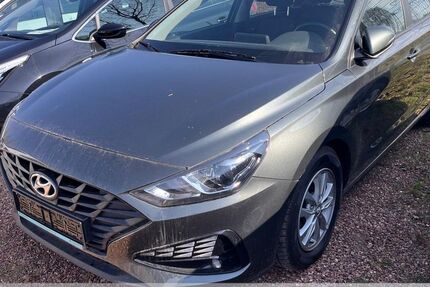 Hyundai i30 61.050 km 14.899 &euro; Oberlungwitz 09353