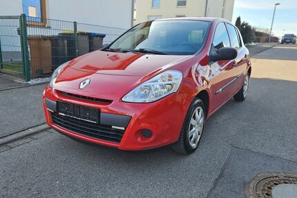 Renault Clio 94.000 km 3.999 &euro; Chemnitz 09113