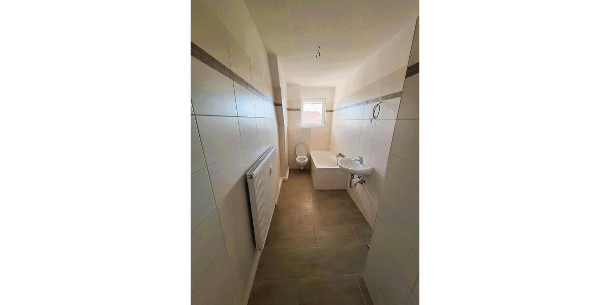 Dachgeschoßwohnung Chemnitz Hilbersdorf - 3 Zimmer, 72 m&sup2;, 350&euro; | Angebot:26589102