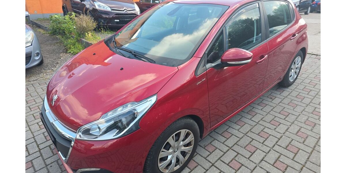 Peugeot 208 64.000 km 5.290 € Chemnitz 09114