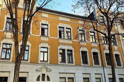 Denkmalgeschütztes MFH mit 8 Einheiten, stabilem Cashflow und Mietsteigerungspotenzial zimmer