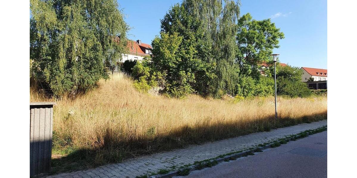 Ruhig gelegenes Baugrundstück in der Innenstadt von Hainichen! Bauträger frei! - Grundstück Hainichen | Angebot:25919724