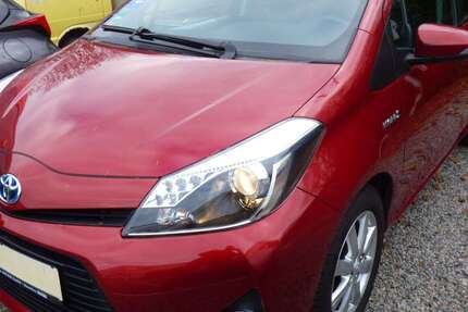 Toyota Yaris 76.500 km 10.860 € Glauchau 08371