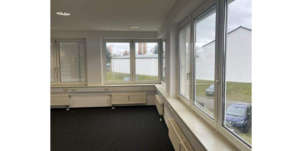 Gewerbeobjekt Mittelbach Mittelbach - 8 Zimmer, 300 m&sup2;, 2.100&euro; | Angebot:25682336