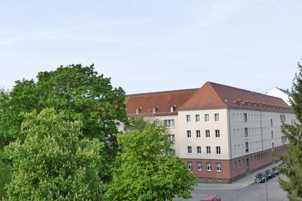 Weihnachtsaktion! WG-Wohnung mit ZWEI Zimmern großer Küche 2 zimmer