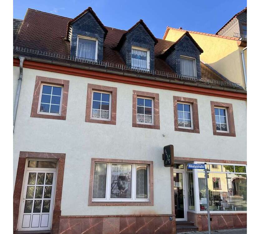 Haus zum Kaufen in Geithain 145.000 € 270 m²