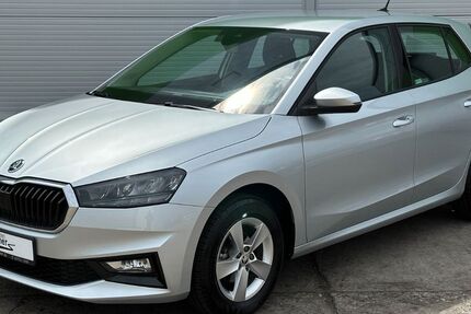 Skoda Fabia 11.473 km 15.330 &euro; Zwönitz / OT Dorfchemnitz 08297