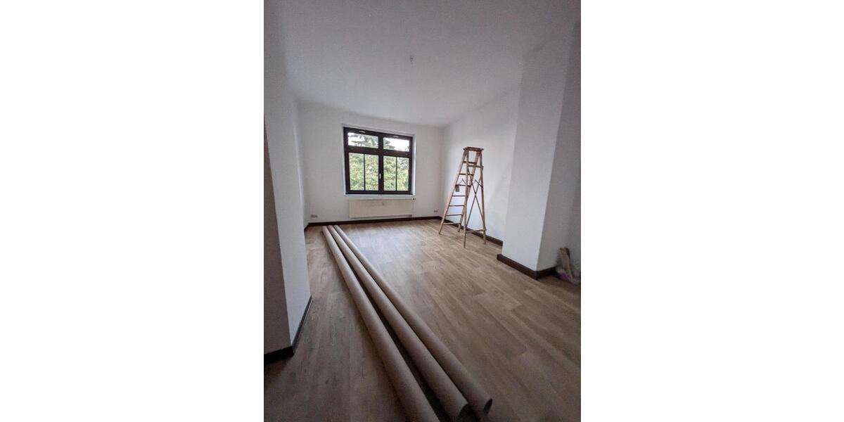 Dachgeschoßwohnung Chemnitz Rabenstein - 5 Zimmer, 142 m&sup2;, 850&euro; | Angebot:25589947