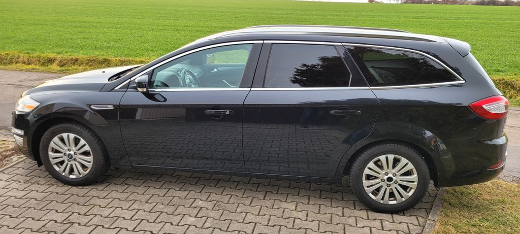 Ford Mondeo 233.200 km 4.900 € Glauchau 08371