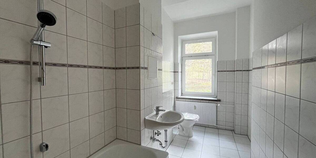 Etagenwohnung Chemnitz Bernsdorf - 3 Zimmer, 75 m&sup2;, 490&euro; | Angebot:26345376