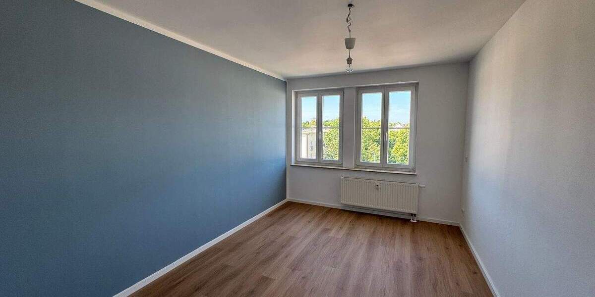 Etagenwohnung Chemnitz Zentrum - 4 Zimmer, 82 m&sup2;, 129.500&euro; | Angebot:25690197