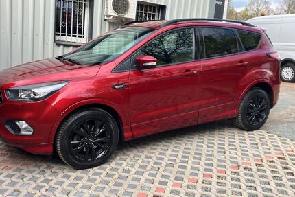 Ford Kuga 108.000 km 12.990 &euro; Chemnitz 09122