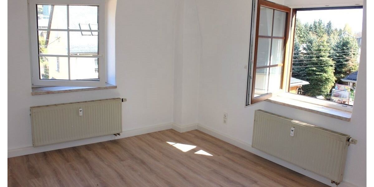 Neu sanierte 2-Raum Dachgeschoss-Wohnung in ruhiger Lage von Markersorf 2 zimmer