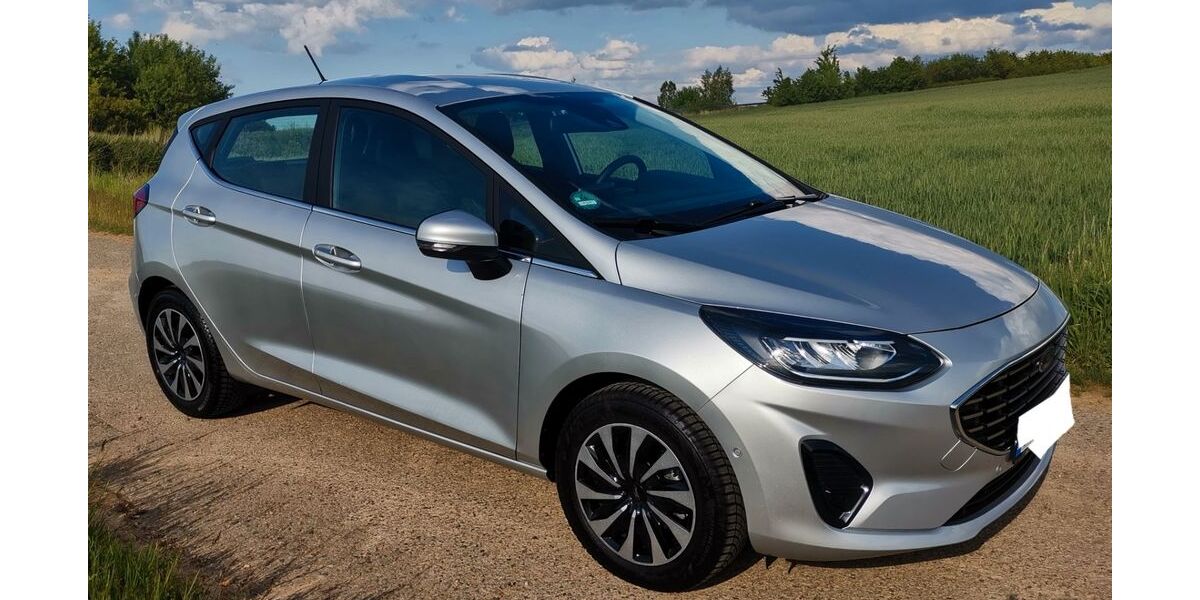 Ford Fiesta 4.657 km 15.500 &euro; Limbach-Oberfrohna 09212