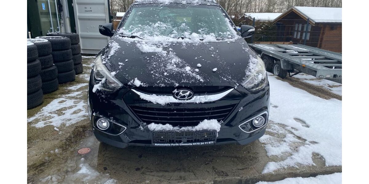 Hyundai ix35 112.445 km 9.590 &euro; Chemnitz 09114