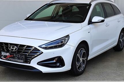 Hyundai i30 50.300 km 18.469 &euro; Oberlungwitz 09353