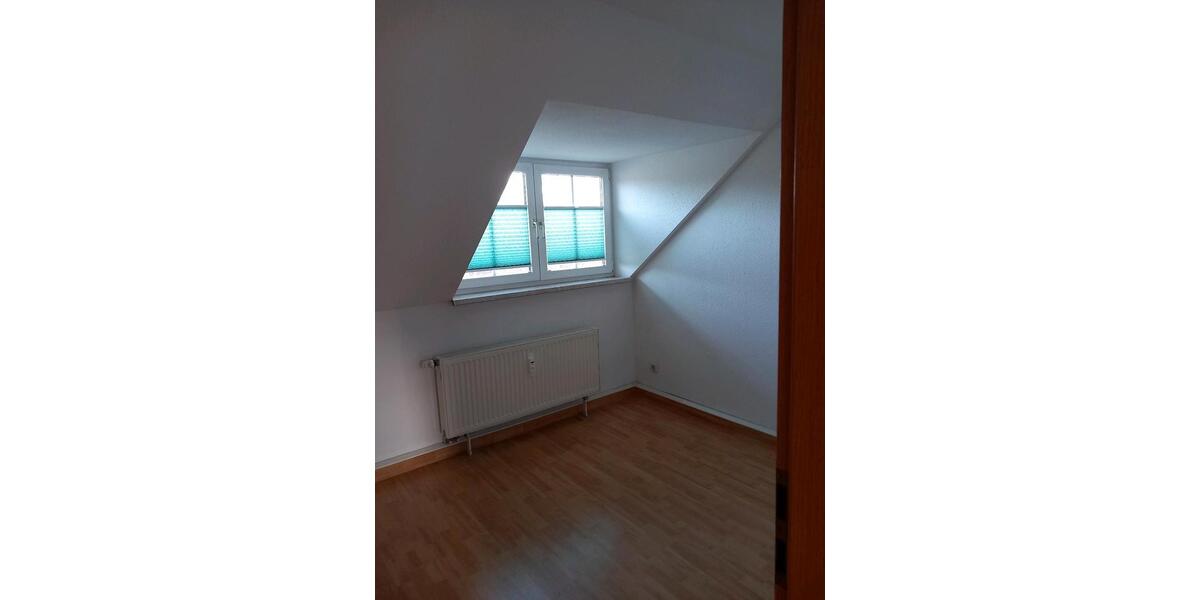Dachgeschoßwohnung Chemnitz Rabenstein - 2 Zimmer, 45 m&sup2;, 270&euro; | Angebot:26523217