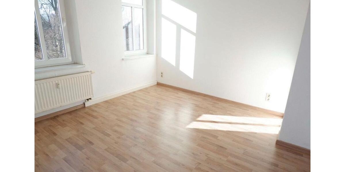 Dachgeschoßwohnung Chemnitz Kapellenberg - 4 Zimmer, 100 m&sup2;, 79.000&euro; | Angebot:27029015