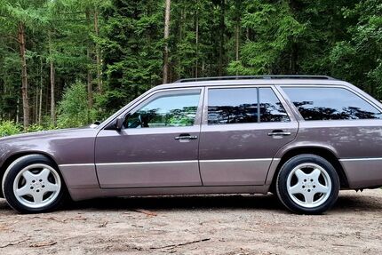 Mercedes-Benz E 230 305.000 km 3.250 &euro; Amtsberg 09349