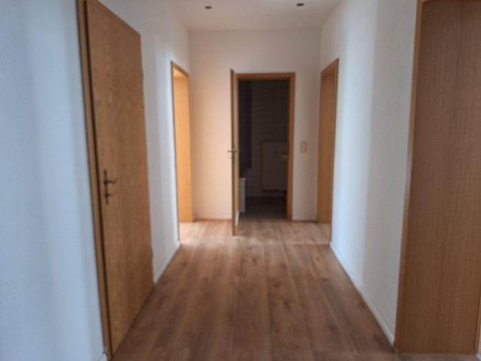 Etagenwohnung Chemnitz Kapellenberg - 3 Zimmer, 84 m&sup2;, 480&euro; | Angebot:26562183