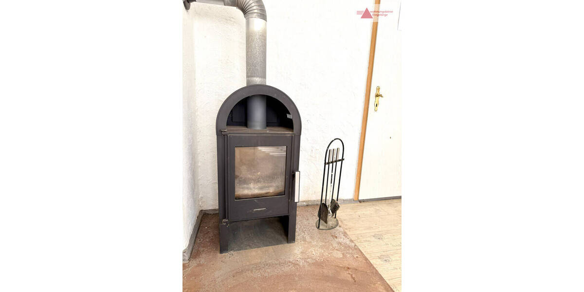 Reihenmittelhaus Zschopau - 9 Zimmer, 210 m&sup2;, 69.000&euro; | Angebot:25688210