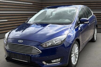 Ford Focus 38.500 km 9.990 &euro; Limbach-Oberfrohna 09212
