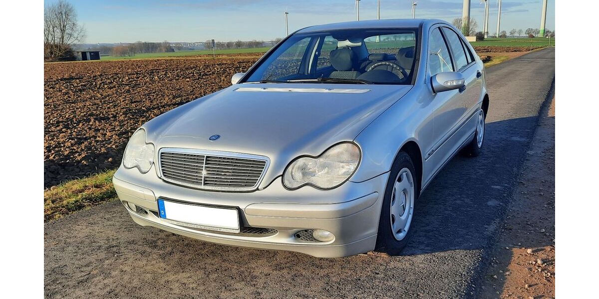 Mercedes-Benz C 180 174.000 km 2.990 &euro; Rossau 09661