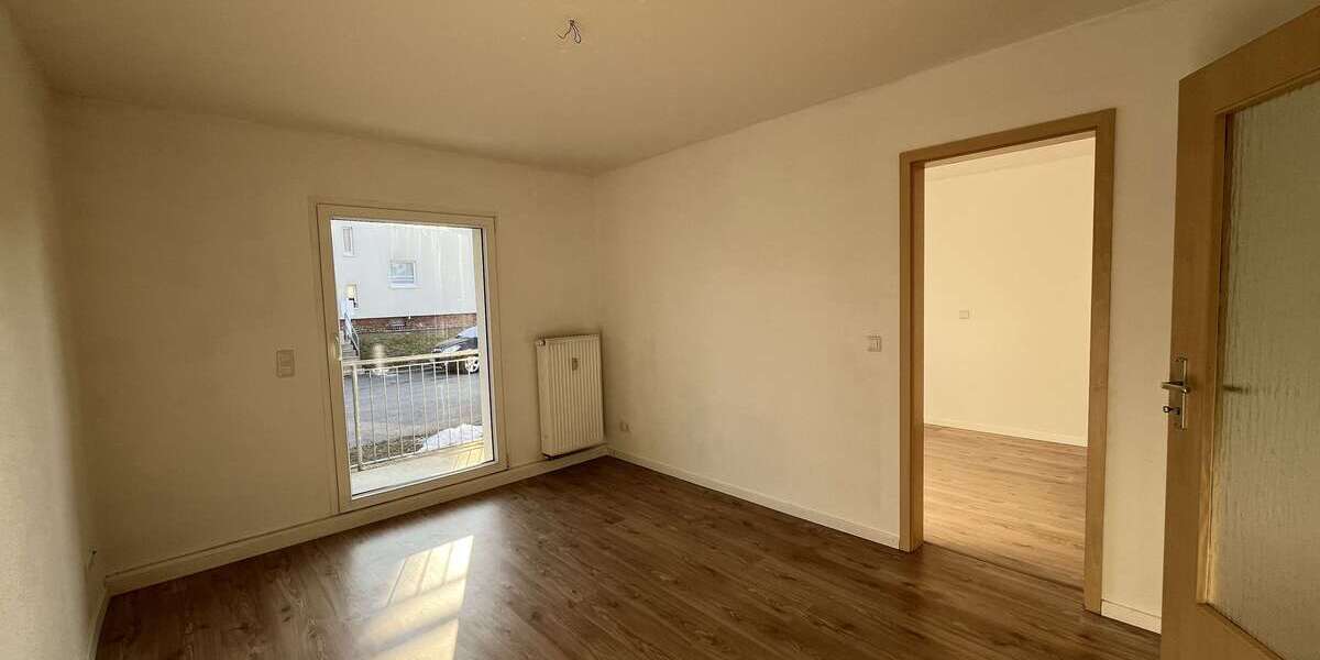 Etagenwohnung Chemnitz Altchemnitz - 3 Zimmer, 55 m&sup2;, 330&euro; | Angebot:25230404