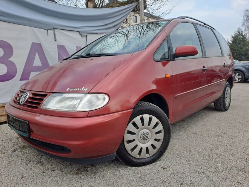 VW Sharan 111.152 km 3.950 € Limbach-Oberfrohna 09212