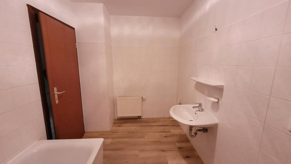 Dachgeschoßwohnung Chemnitz Hilbersdorf - 3 Zimmer, 61 m&sup2;, 305&euro; | Angebot:26645178