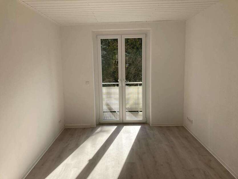 Wohnung zum Mieten in Hohenstein-Ernstthal 400 € 60 m²