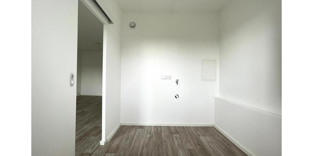 Moderne 2,5-Raumwohnung mit ebenerdiger Dusche und großer Küche zimmer