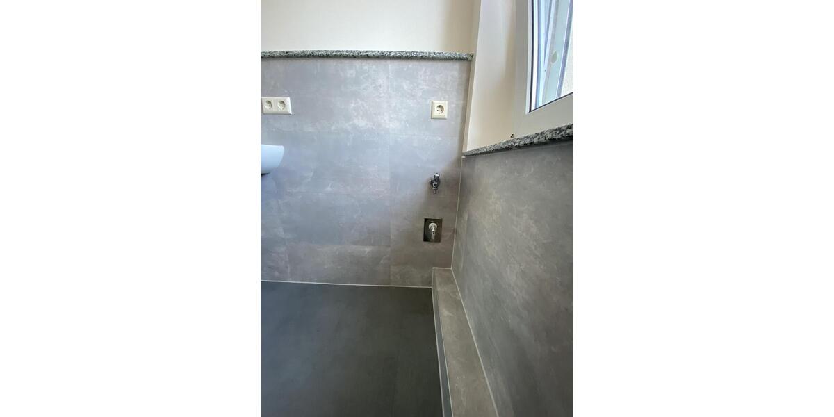 Frisch renoviert 2-Raum-Wohnung mit modernem Tageslichtbad - sofort bezugsfrei! - Etagenwohnung Lunzenau Berthelsdorf | Angebot:25144224