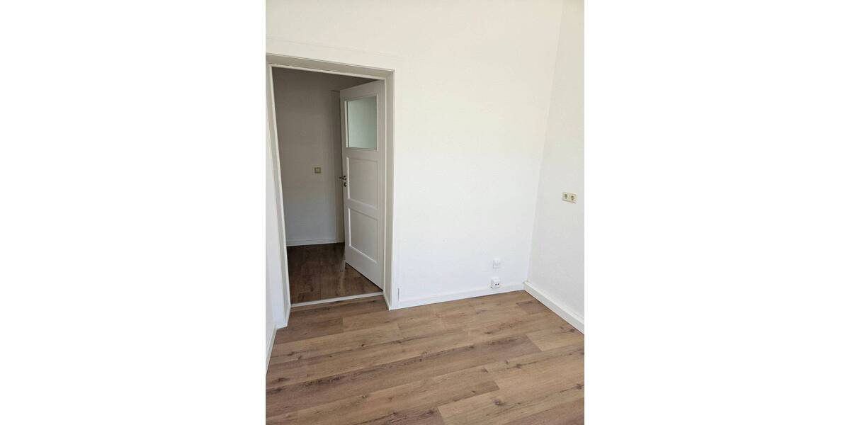 Etagenwohnung Chemnitz Zentrum - 3 Zimmer, 81 m&sup2;, 490&euro; | Angebot:26555478