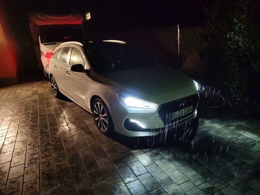 Hyundai i30 99.800 km 15.500 € Chemnitz 09128