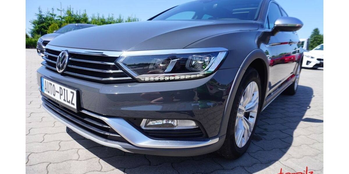 VW Passat Variant 64.117 km 27.990 &euro; Thermalbad Wiesenbad OT Schönfeld 09488