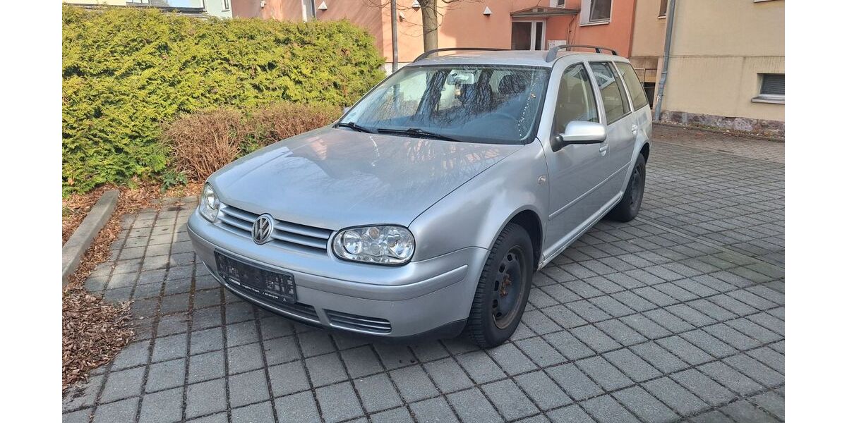 VW Golf 213.271 km 800 &euro; Flöha 09557
